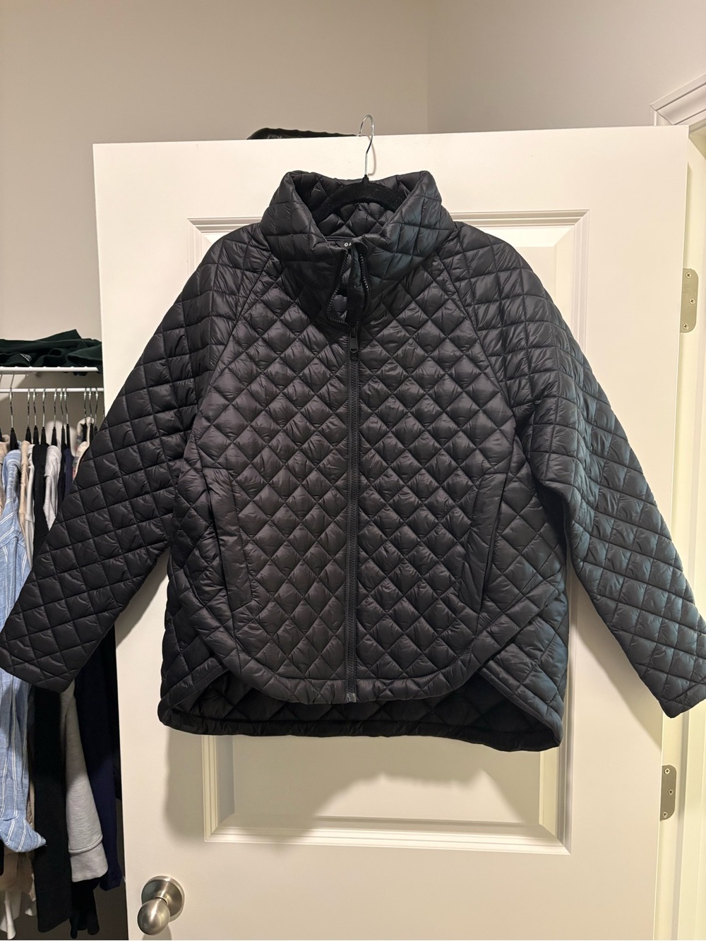 NEW Athleta  quilted packable coat